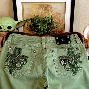 Miss Me Jeans Size 32 Skinny leg guc